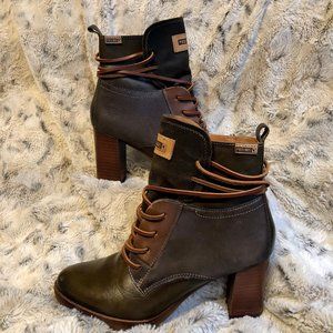Pikolinos Connelly Leather Boots--like new!
